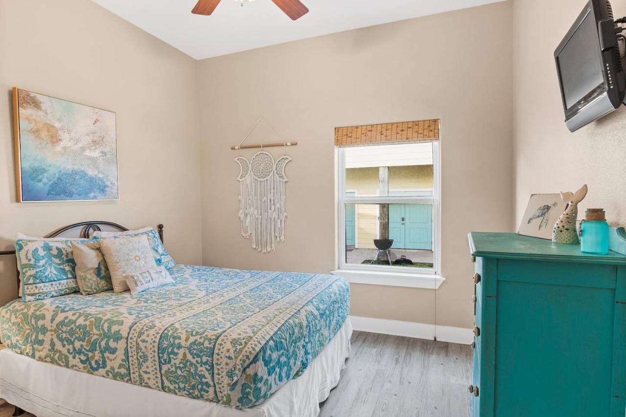 New 5 Bdrm W/Pool, Observation Deck Walk To Beach! Port Aransas Exterior photo